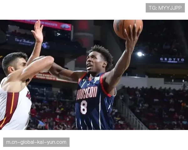 热火关键球处理面临挑战 巴特勒缺阵影响第四节攻坚与防守韧性 热火关键球处理面临挑战 巴特勒缺阵影响第四节攻坚与防守韧性